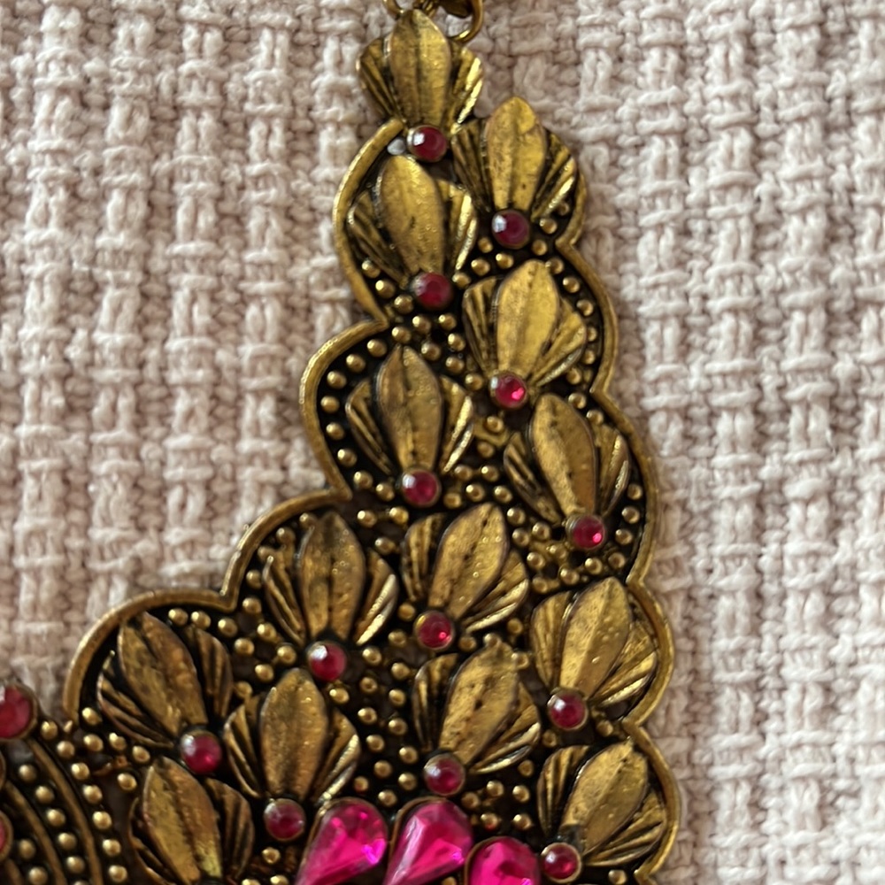 Necklace - Picture 10 of 13